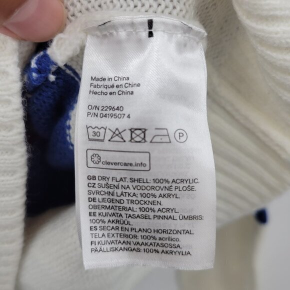 H&M Women Blue Sloth Take It Slow In The Snow Knit Oversize Sweater Size XS - Picture 5 of 10